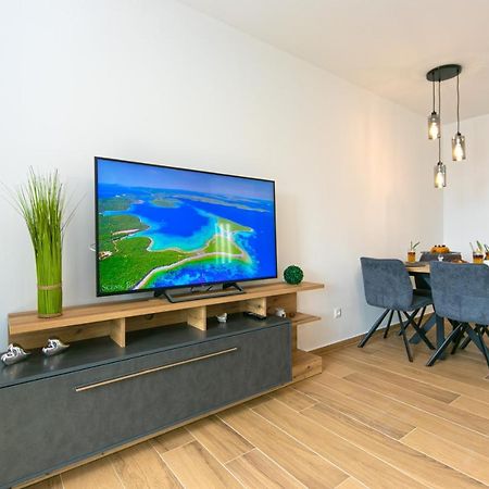 Apartment Vidra Brela Kültér fotó