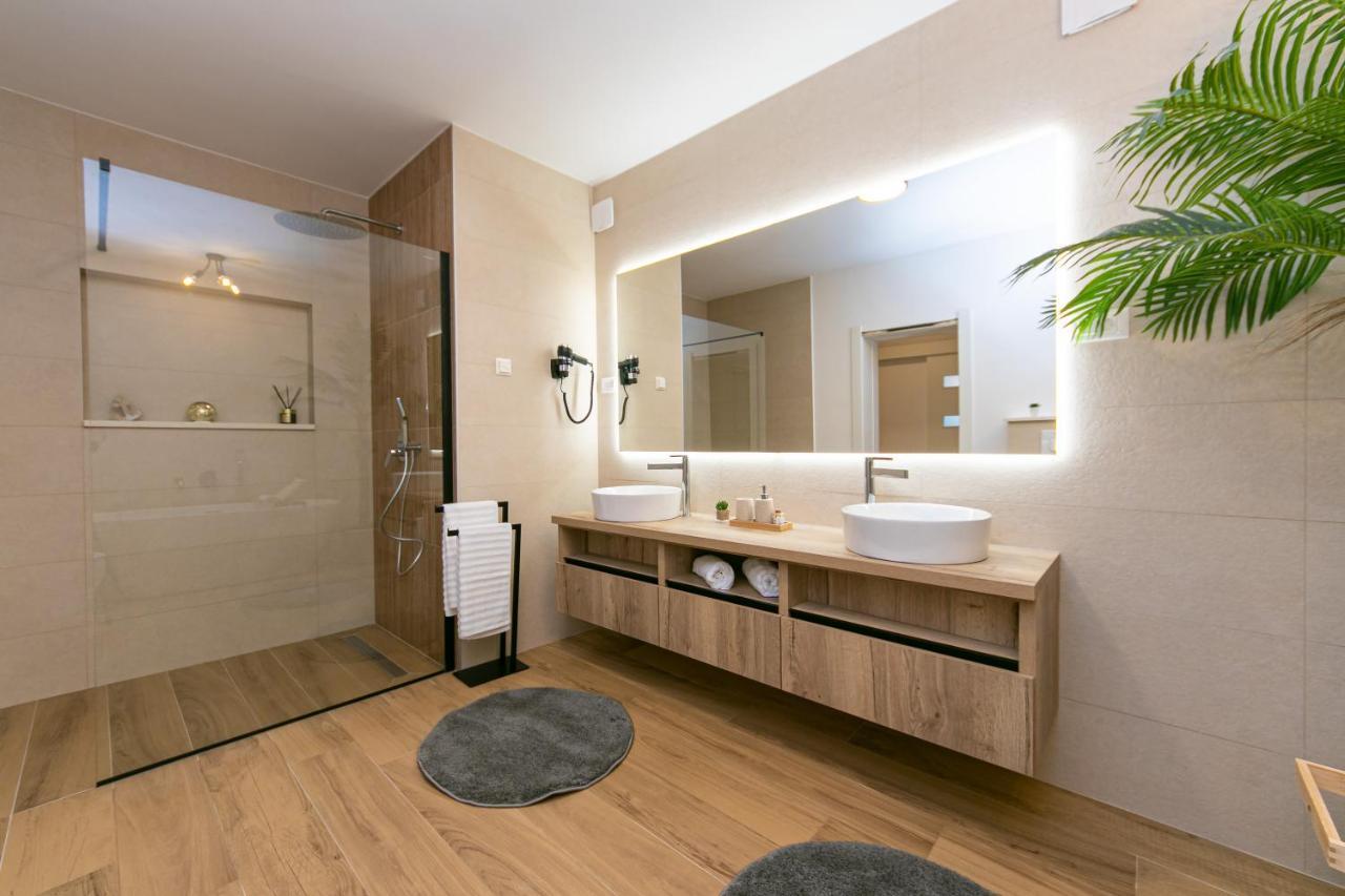 Apartment Vidra Brela Kültér fotó